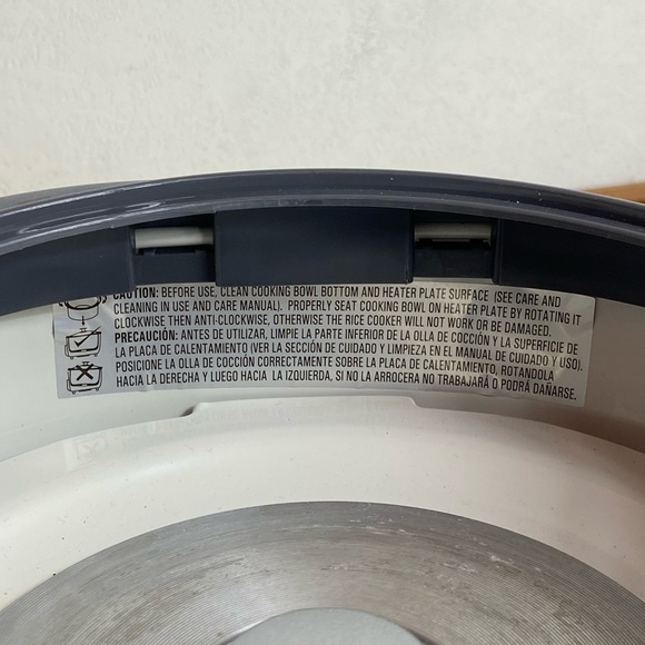 BLACK+DECKER 3 Cup Capacity Rice Cooker - Picture 10 of 12